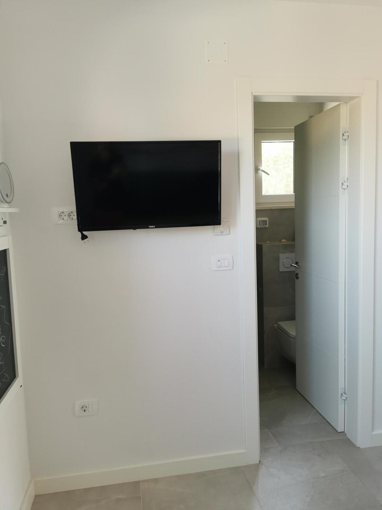 Volme Pool Apartment Banjole Bagian luar foto